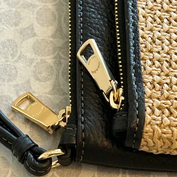 NWT COACH DOUBLE ZIP LARGE WALLET WRISTLET STRAW CAP26 LEATHER TOAST/BLACK - Picture 5 of 12